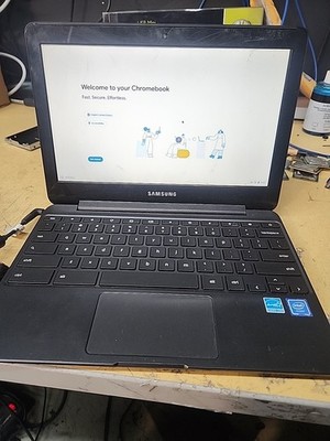 Samsung ChromeBook 3 11.6'' (16 GB, Intel Celeron, 1.60 GHz, 4 GB) Laptop - Black