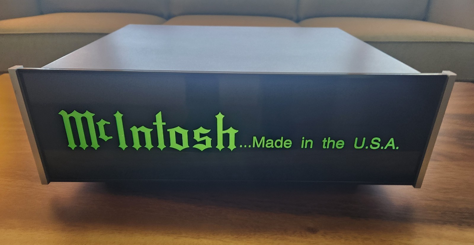 MCINTOSH R778 Dealer Light Box