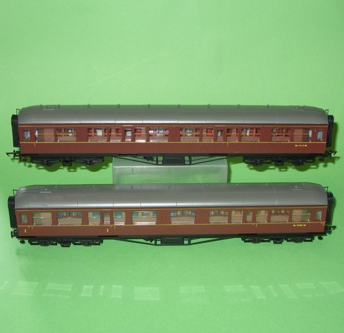 Hornby / BR Hawksworth (Post 1956) Corridor 1717 & Composite 7799 Coaches | Zustand: Used