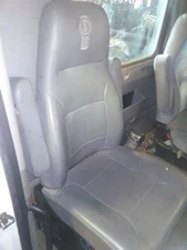 KENWORTH T680 SEAT FRONT 3770583