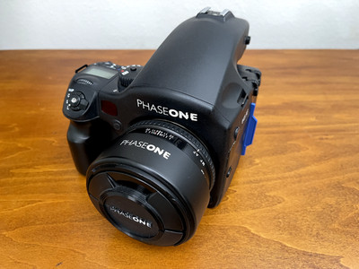Phase One 645 AF / Mamiya 645 AFD III + HM401 Film Back + Late 80mm f2.8 AF Lens