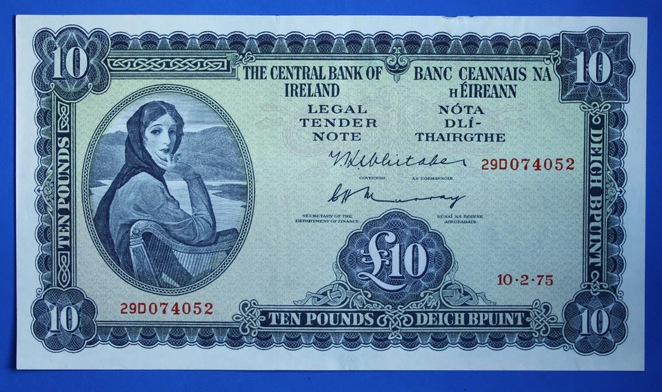 2 1975 Ireland Irish Eire Ten pound £10 banknotes Lavery CONSECUTIVE [33293] - Image 2 of 4