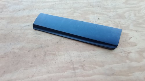 2013-2022 Buick Encore Rear Left Door Exterior Trim-Lower Molding 95351870 - Picture 3 of 7