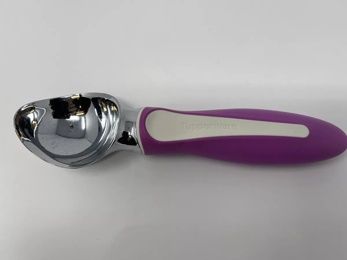 TUPPERWARE Ice Cream Scoop Magnet