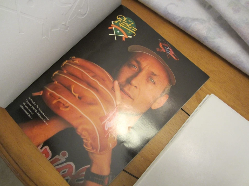 1995 Cal Ripken Jr. Official Commemorative Baltimore Orioles Program Plus Cards - Image 3 of 4