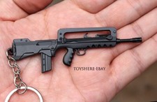 1/12 mini pistola FRANCIA FAMES fucile d'assalto metallo portachiavi giocattolo regalo 9 cm