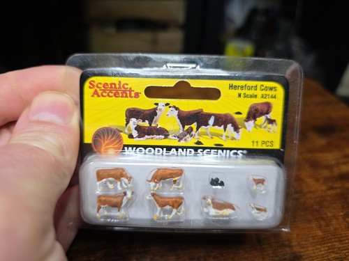 Estatuillas de animales Woodland Scenics N #2144 Scenic Accents(R) Hereford Cows 11 un. | Zustand: New