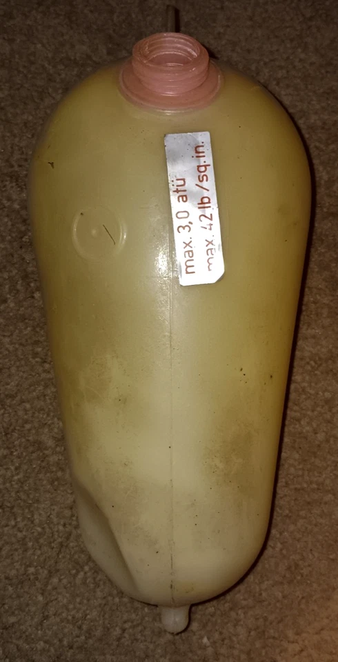 Porsche 914 1974 parabrisas lavadora depósito tanque usado sin fugas falta tapa Foto 3 de 3