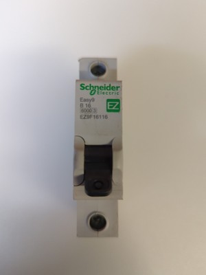SCHNEIDER ELECTRIC - Circuit Breaker, Easy9 1P 16A C Curve 6kA EZ9F35116 - Foto 10