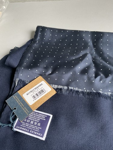 Charles Tyrwhitt Men’s Silk Navy Spot silk and Wool Scarf New - Picture 2 of 6