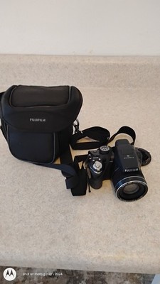 Fujifilm FinePix S Series Bridge Camera 14MP 24x Zoom 3in LCD USB Black