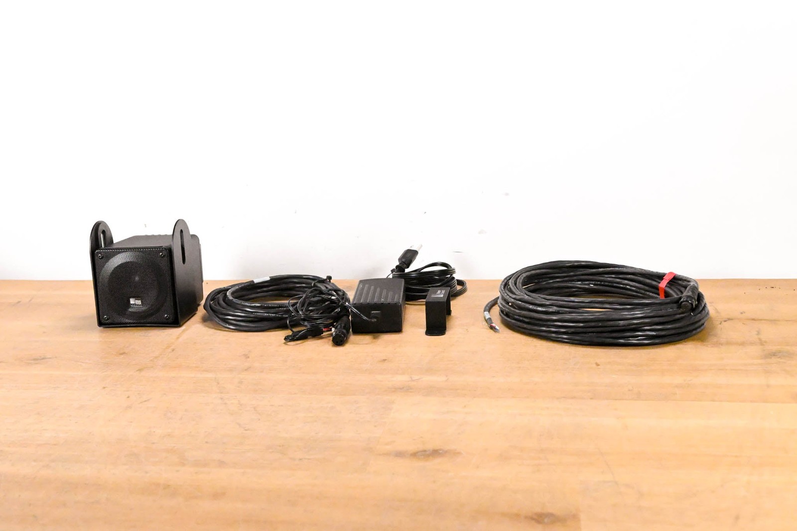 Meyer Sound MM-4XP Miniature Self-Powered Loudspeaker CG00Z60