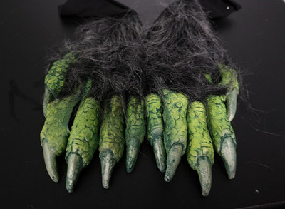 Beastly Monster Hands - Zagone Studios ''Green Beast Gloves''