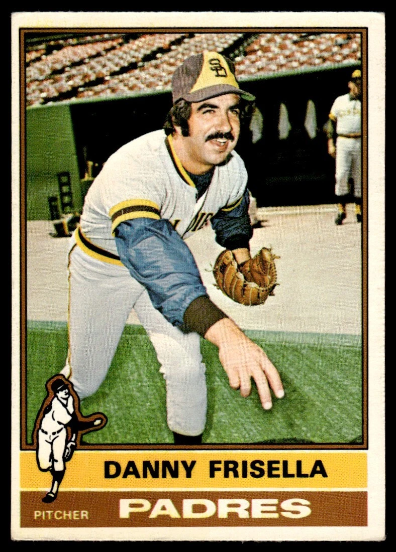 1976 O-Pee-Chee Danny Frisella San Diego Padres #32 R106