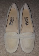 NWOB 595 Ferragamo Suede Loafers sz 7B narrow 100 Authentic