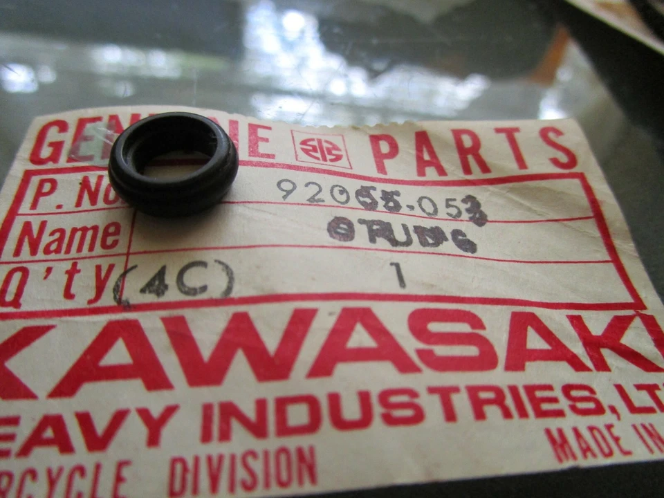 Junta tórica bomba de aceite Kawasaki Z1 900 1973-1975 cantidad 2 PN: 92055-053 Foto 4 de 4
