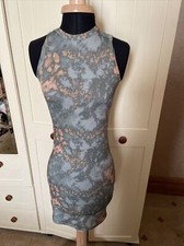 I SAW IT FIRST Ladies Short Dress Size 6 Green Abstract Print Sleeveless Stretch