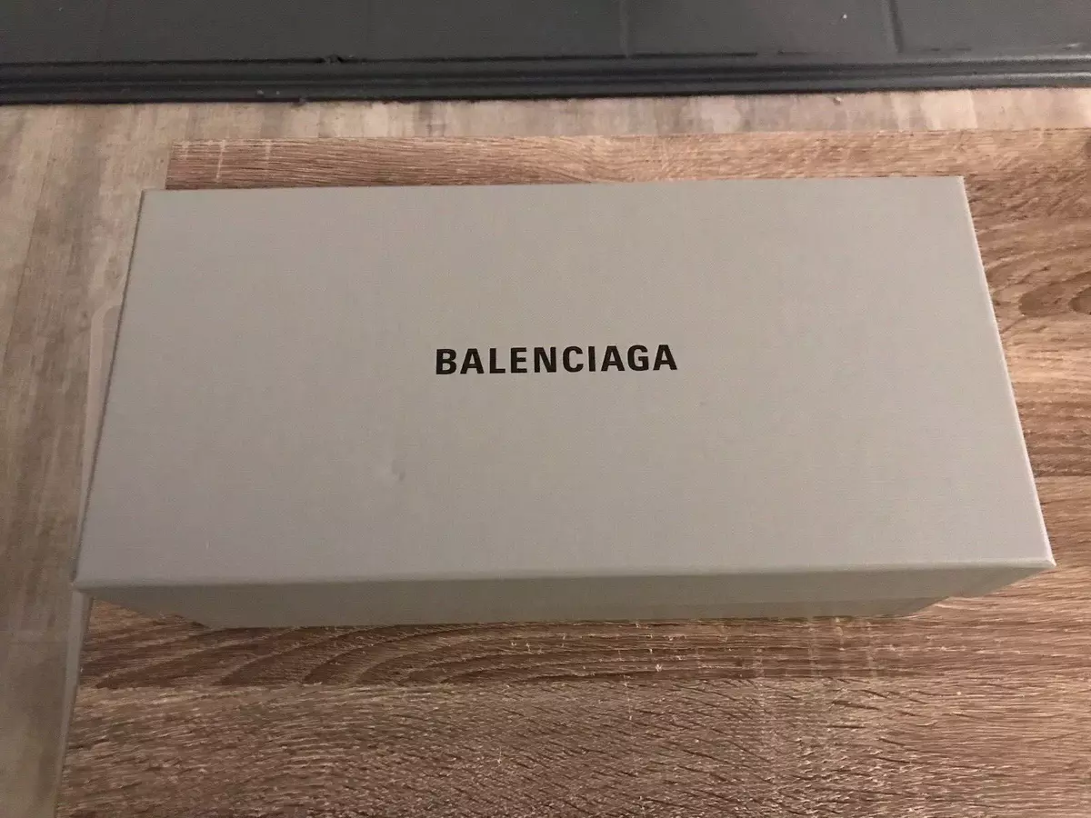 Top với hơn 63 về box balenciaga cdgdbentreeduvn #3 Top với hơn 63 về box balenciaga cdgdbentreeduvn