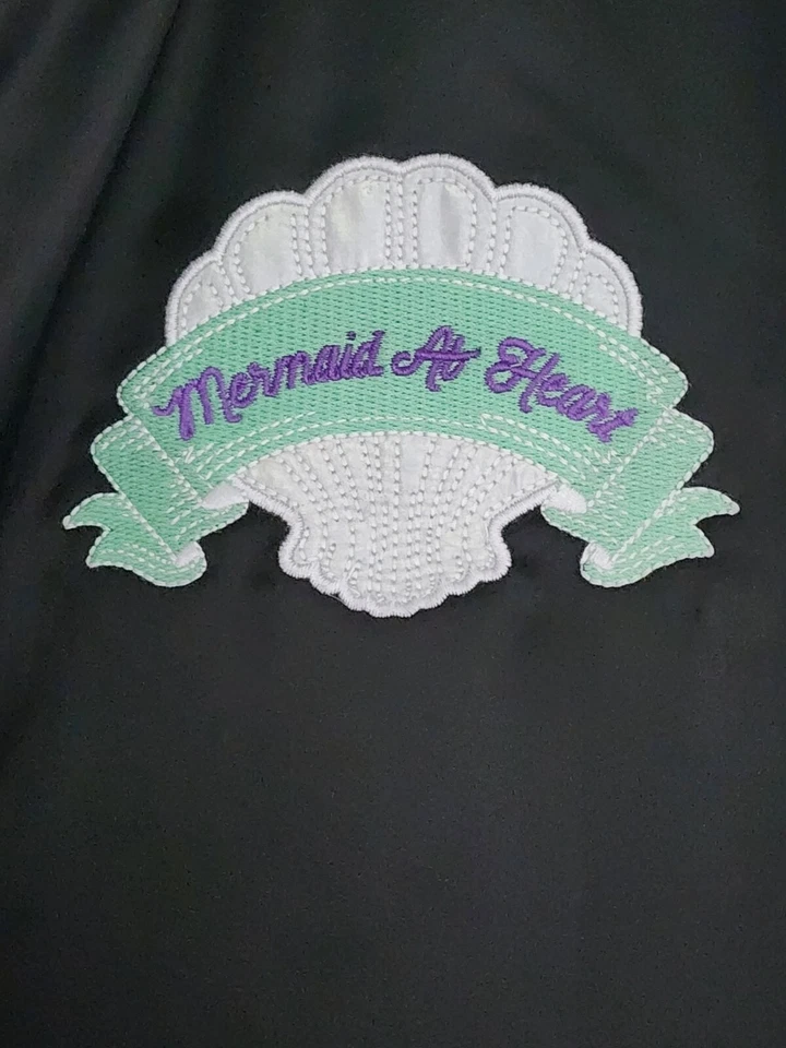 Disney Her Universe Sirenita Ariel Negro Satinado Chaqueta Bomber 1X 14/16 Foto 3 de 4