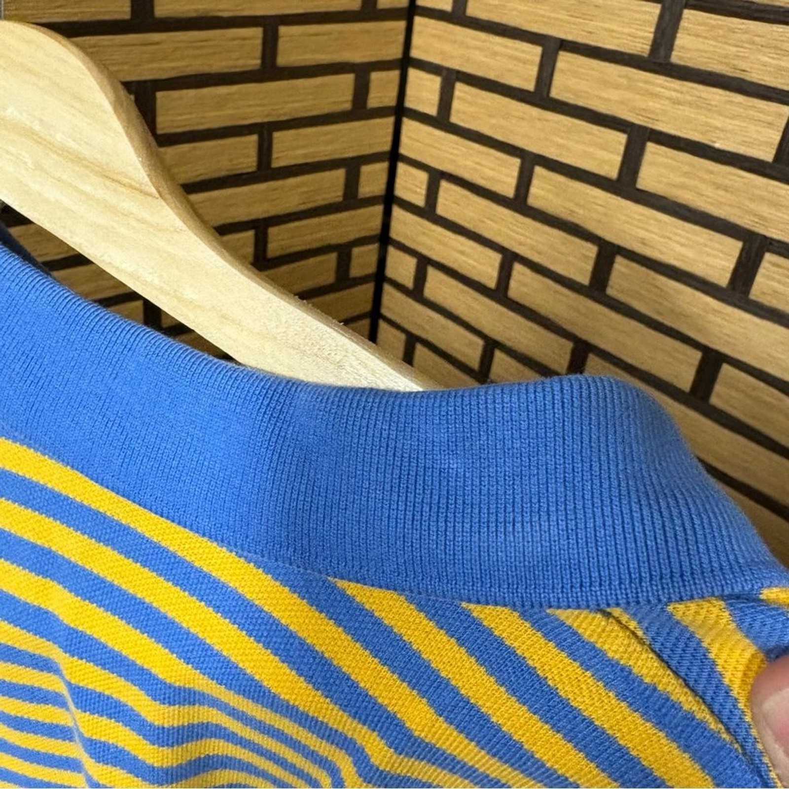 Brooks Brother Blue And Yellow Stripe Polo Size XL thumbnail 5