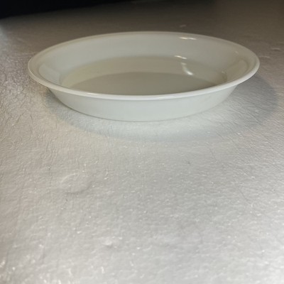 Pyrex 209  23CM  Ch 3 White