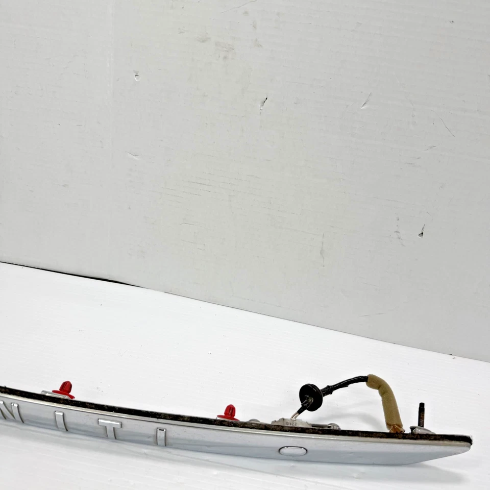 НОВЫЙ ХРОМИРОВАННЫЙ МОЛДИНГ ОТДЕЛКИ БАГАЖНИКА INFINITI FX QX70 2009–2017 ГОДОВ ОТ ОРИГИНАЛЬНОГО ПРОИЗВОДИТЕЛЯ 90810-1CJ0A - Изображение 4 из 4