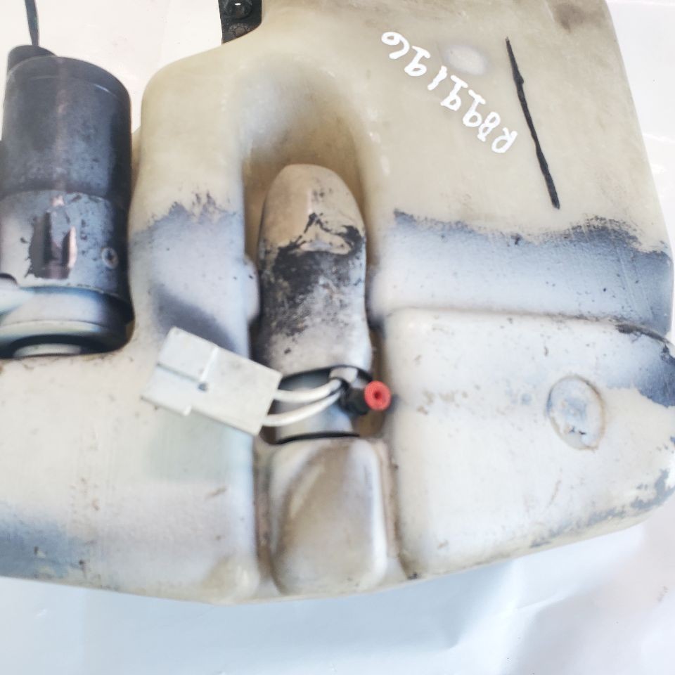 Bentley Turbo R 1990 Washer reservoir