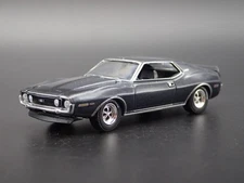 1971 71 AMC JAVELIN AMX RARE 1:64 SCALE COLLECTIBLE DIORAMA DIECAST MODEL CAR