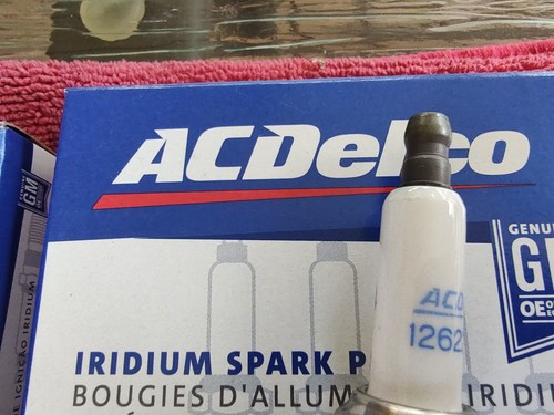 8Pcs 41-114 Iridium Spark Plugs ACDELCO 12622441 Fits for Cadillac Chevrolet GMC - Picture 6 of 9