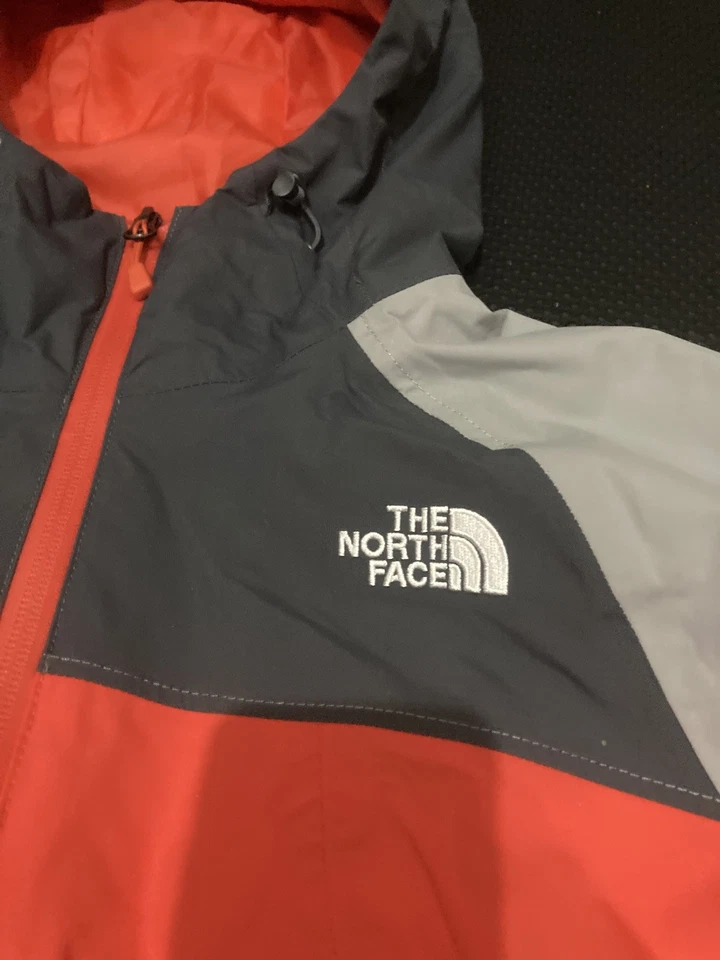 The North Face WOMENS Stratos Jacket Red/Grey - Size Large Girls - Image 3 of 4