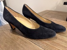 SALVATORE FERRAGAMO Vintage Black Suede Heel Pump Shoes Women's 7 AA Narrow