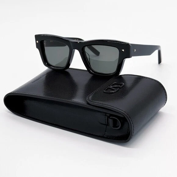 Valentino — NEW VALENTINO XXII VLS-106A BLACK UNISEX SUNGLASSES VALENTINO