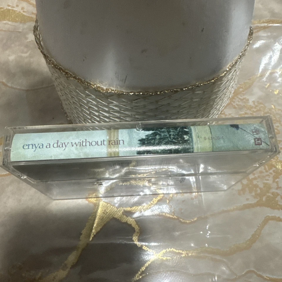 Enya A Day Without Rain 2001 RARE orig CASSETTE TAPE INDIA indian - Image 4 of 4