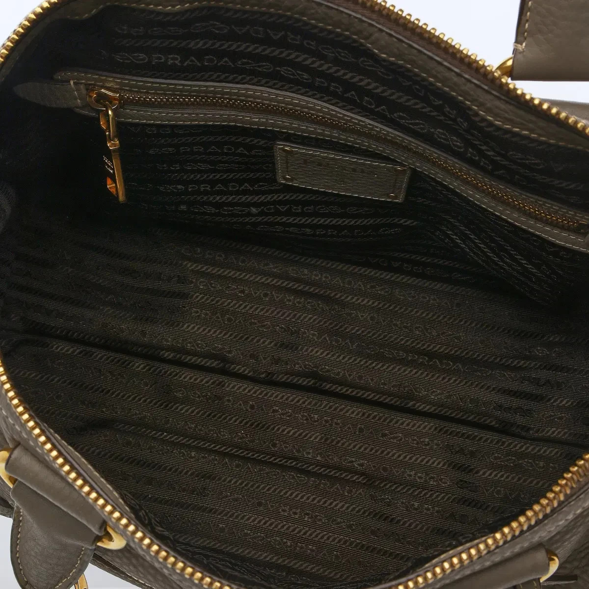 Prada Vitello Daino Leather Beige Tote Bag thumbnail 7