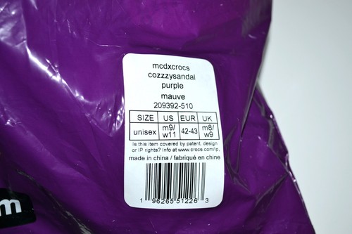 Crocs 'McDonald's Grimace' Cozzzy Sandal - Bild 9 von 10