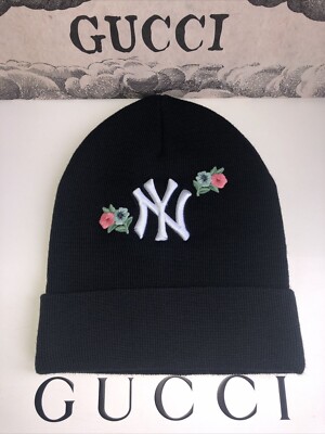 GUCCI x NY New York Yankees Black Flowers 100% Wool Beanie  display picture 3