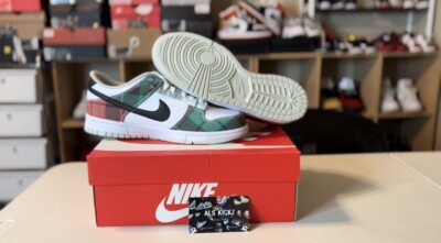 Nike dunk low premium  tartan plaid 