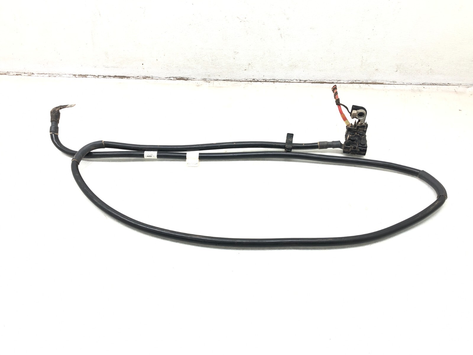 2014-2018 BENTLEY FLYING SPUR SECOND BATTERY FUSE CLAMP BOX OEM