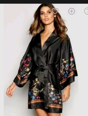 TED BAKER 8/10 Satin 