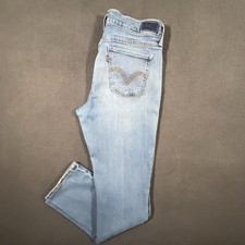 Levi's Women's 505 Straight Leg Size 8 Medium Wash