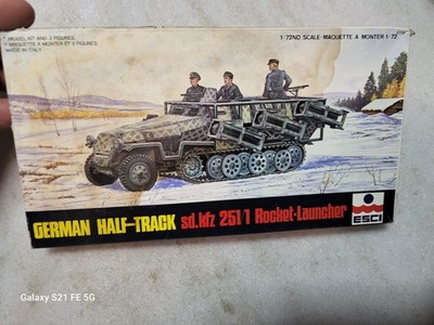 ESCI German Half Track Sd Kfz 251/1 Rocket Launcher Kit 1/72 #8022