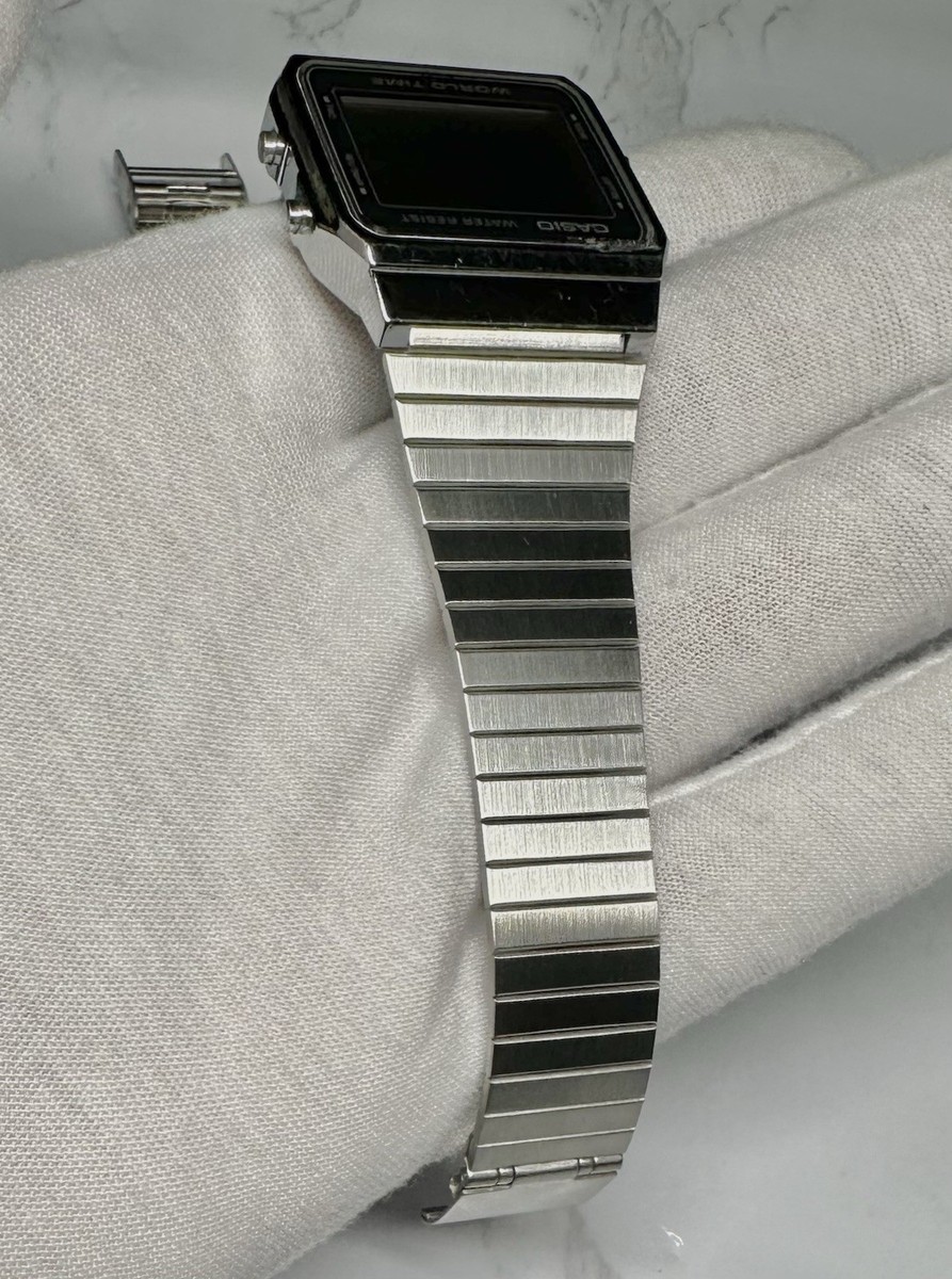 Vintage Casio A-300U (643) World Time Digital Quartz Watch-Nice