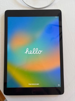 Apple iPad (9th Generation) A2602 256 GB, Wi-Fi, 10.2 in - Space Gray