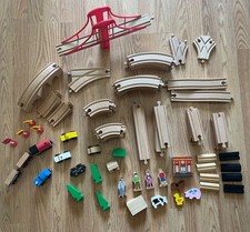 Melissa  Doug Wooden Train Track Lot 100 Pieces Used Compatible Brio Thomas
