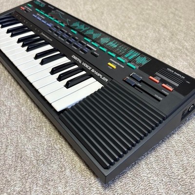 Yamaha VSS-30 Portasound Digital Voice Sampler Portable Keyboard