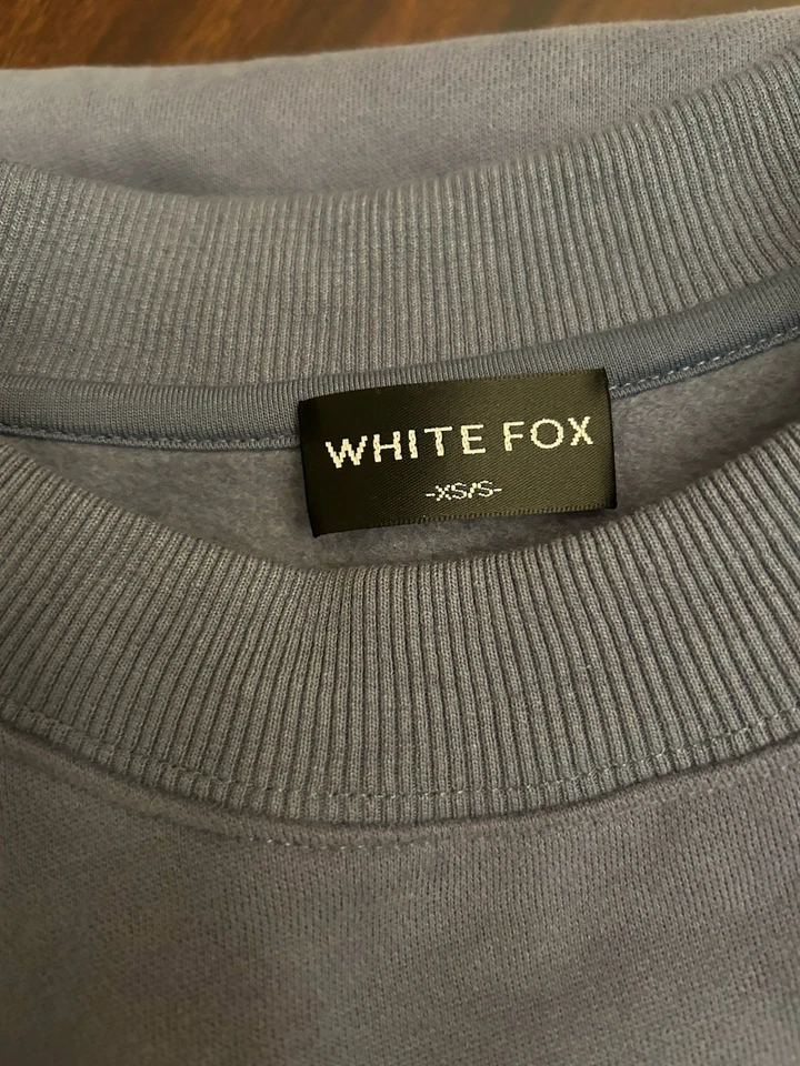 Used White Fox Offstage Sweater/sweatpants Set Ocean Size XS/S (pants Sz S) - Image 2 of 4