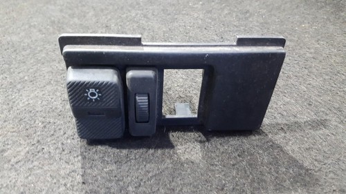 Volkswagen Passat 1989 Headlight adjuster switch (Foglight Fog Lig #225782-39