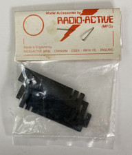 Radio Active Lead lock Plug & Socket Clips, (5pk) F-AR195. Original 1990's