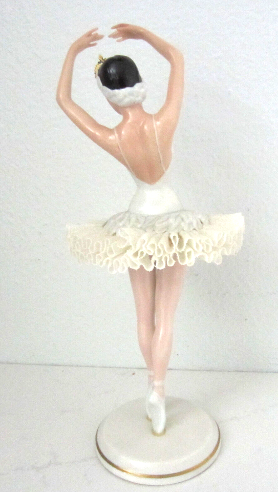 VINTAGE 1986 FRANKLIN MINT "SWAN LAKE" BALLERINA/DANCER FIGURE
