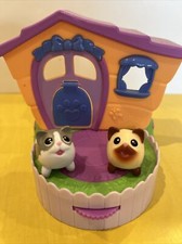 CHUBBY PUPPIES  FRIENDS 2 IN 1 FLIP N PLAY HOUSE WITH 2 Mini Cats